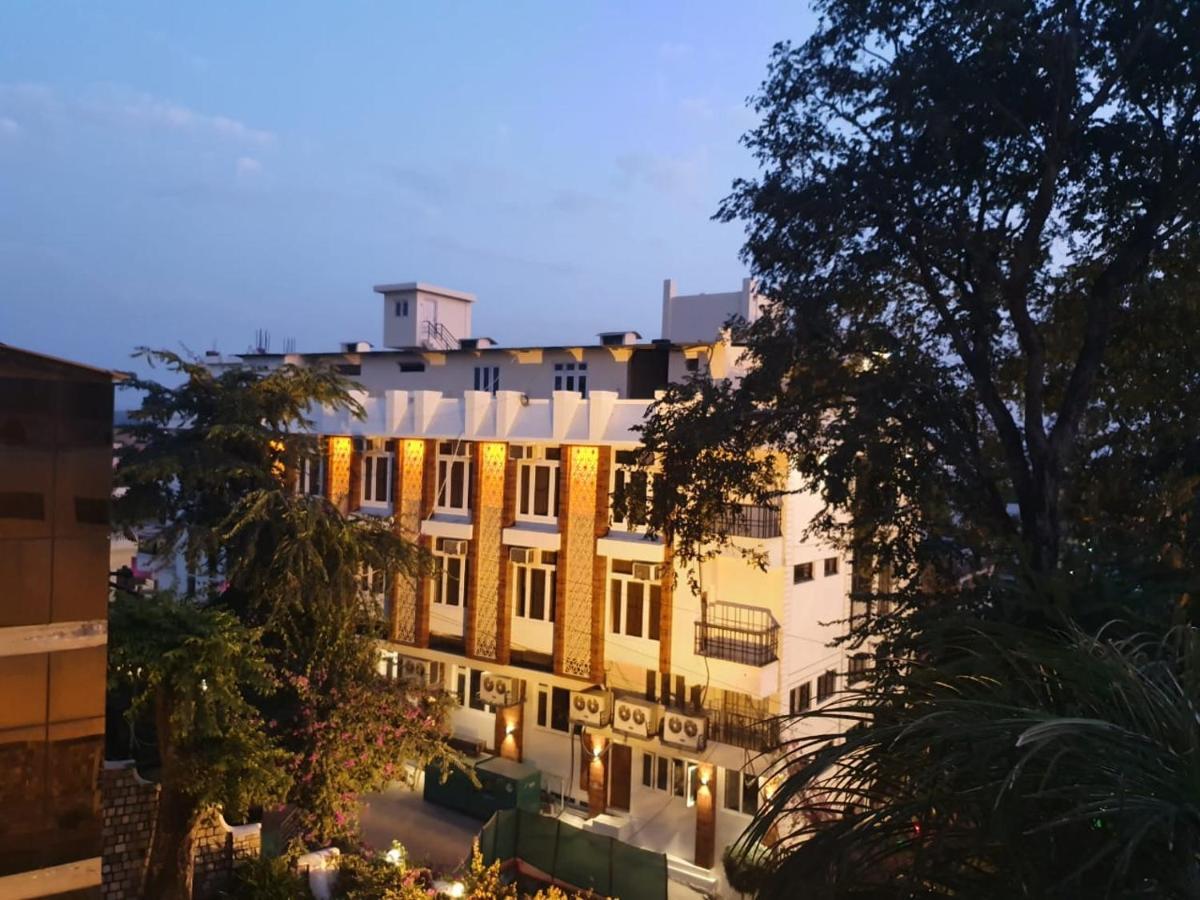 Hotel Corbett Kingdom Rāmnagar Buitenkant foto